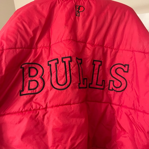 ✅Chicago Bulls Reversible Jacket 🧥🔥🐂🏀 - Picture 7 of 9